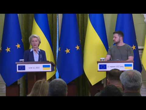 EC chief von der Leyen meets Zelensky in Kyiv