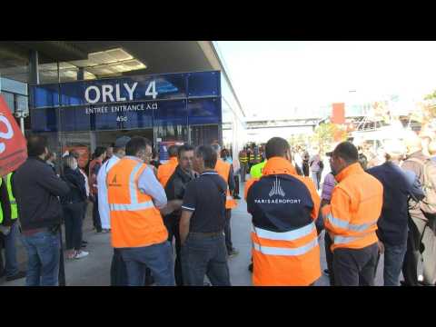 French airport staff on strike at Orly demand higher wages