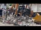 Emergency services at site of deadly church roof collapse in Mexico