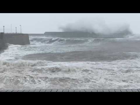 Deadly Storm Babet batters Stonehaven harbour in UK