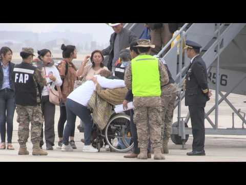 Peruvians evacuated from Israel arrive in Lima with President Dina Boluarte