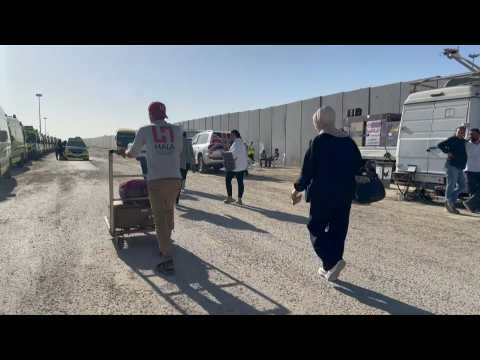 Foreign Gaza evacuees arrive in Egypt