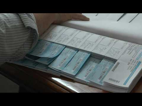 Buenos Aires polling station closes in knife-edge Argentine election