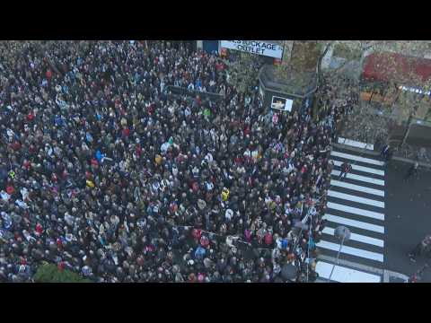 March against anti-Semitism arrives near French Senate