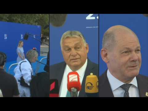 First leaders arrive for roundtable discussions at Spain summit