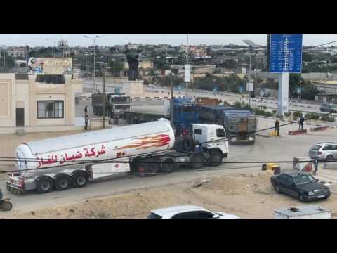 Aid, fuel trucks at Rafah crossing