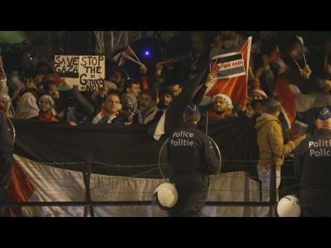 Hundreds at pro-Palestinian rally in Brussels outside EU summit
