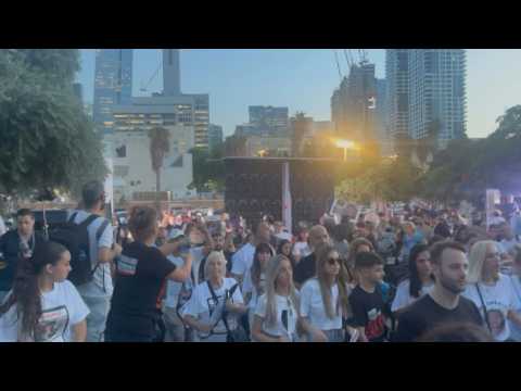 Sirens wail in Tel Aviv