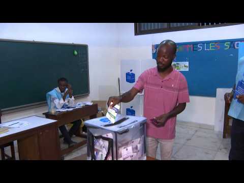 DR Congo: Polling station in Kinshasa closes