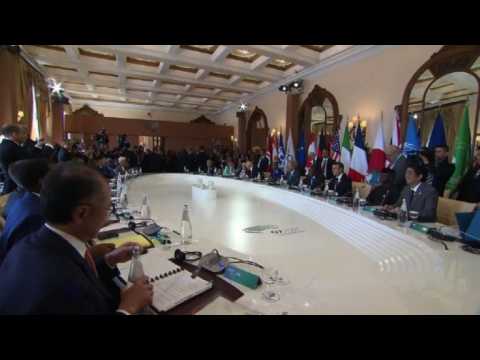 G7 leaders arrive on final day of summit