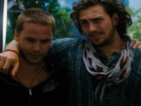 Savages - Bande annonce 3 - VO - (2012)
