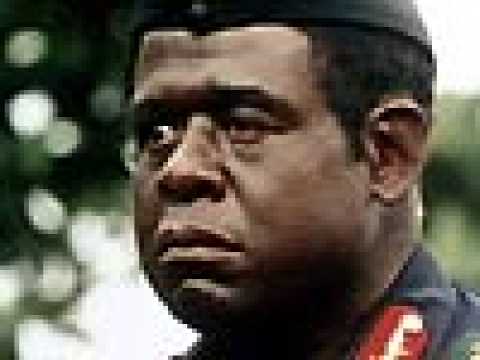 Le Dernier roi d'Ecosse - Bande annonce 2 - VO - (2006)