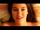 White Bird - Bande annonce 1 - VO - (2014)