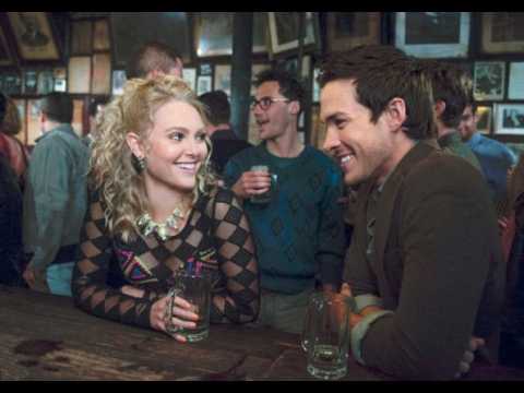 The Carrie Diaries - Teaser 1 - VO