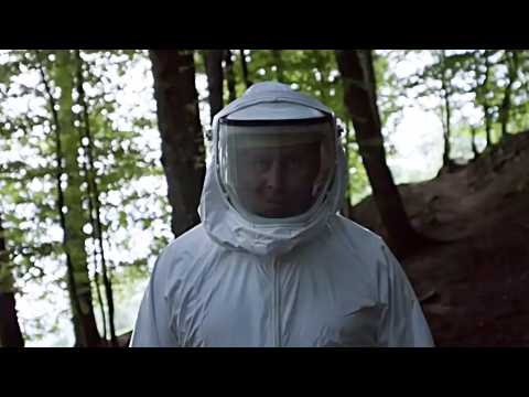 The Visit - une rencontre extraterrestre - Bande annonce 1 - VO - (2015)