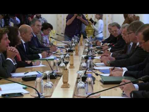 French, Russian Foreign Ministers meet in Moscow