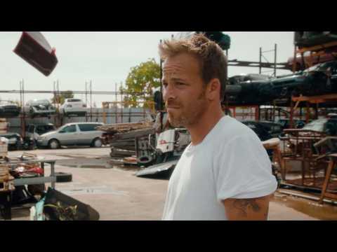 American Hero - Teaser 5 - VO - (2015)