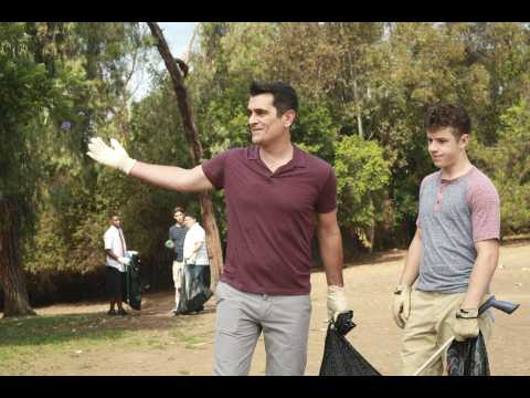 Modern Family - Teaser 1 - VO