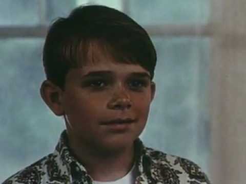 L'Homme sans visage - Bande annonce 1 - VO - (1993)