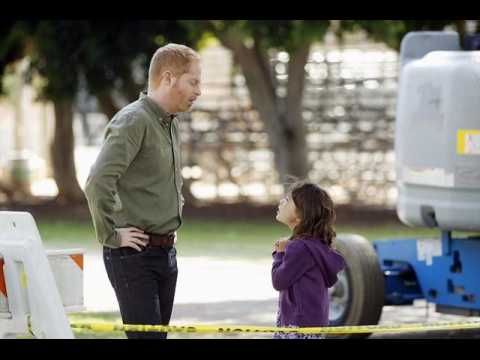 Modern Family - Teaser 1 - VO