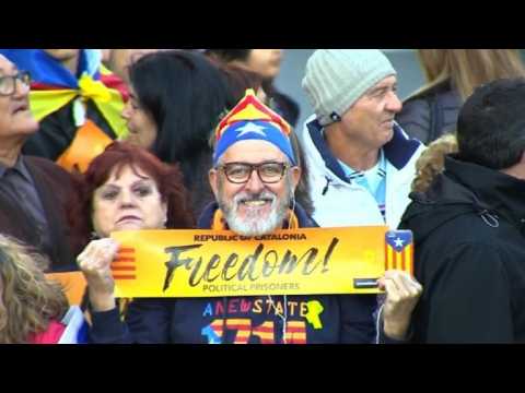 Barcelona: seperatists protest over jailed Catalan leaders (2)