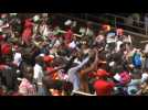 Crowds await swearing-in ceremony for Kenya's Uhuru Kenyatta