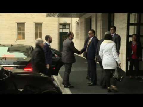 Syrian negotiation teams arrive for Geneva talks