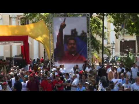 Government supporters rally in Caracas to support Maduro