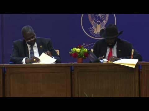 South Sudan foes sign final power-sharing deal