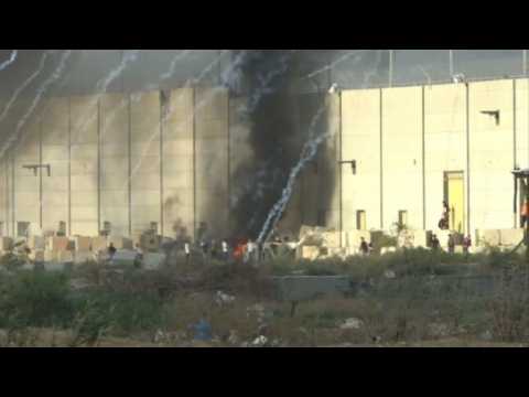 Palestinians protest at Gaza-Israel border