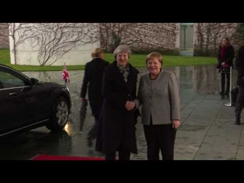 May meets Merkel in a bid to save Brexit deal