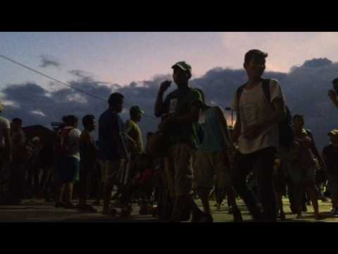 Migrant caravan sets out anew after resting in Mexico's Juchitan