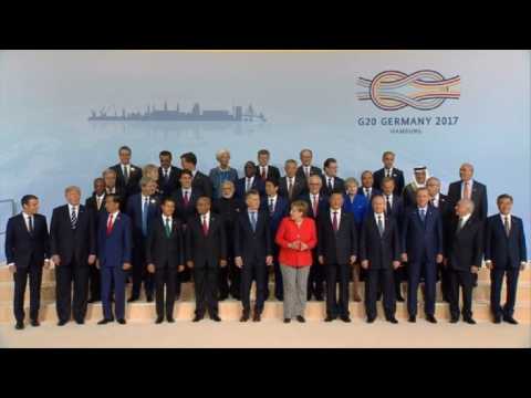 'Family photo' of the G20 leaders summit in Hamburg