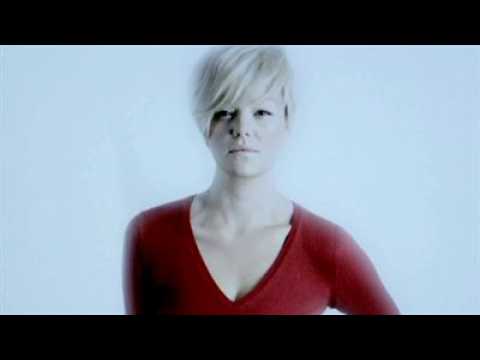 White Reindeer - bande annonce - VO - (2013)