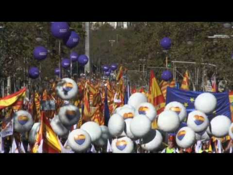 Pro-unity march in heart of 'independent' Catalonia