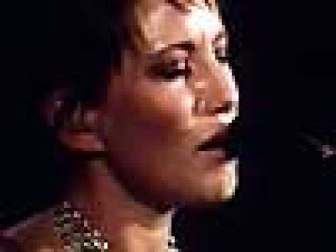Between a Smile and a Tear : Il était une fois le Montmartre Jazz Club de Copenhague - Bande annonce 1 - VO - (2006)