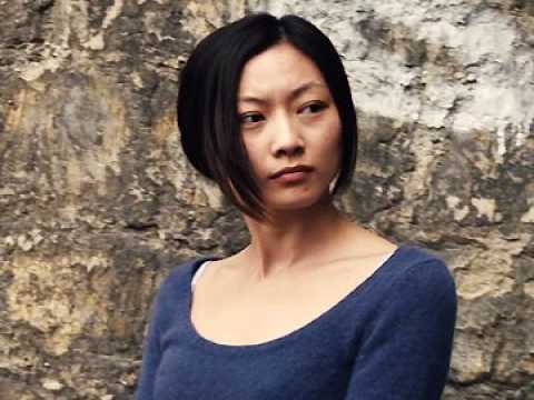Love and Bruises - Bande annonce 2 - VO - (2011)