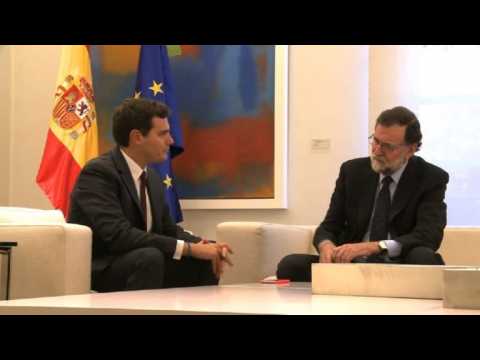 Spain's Rajoy meets Ciudadanos leader River amid Catalan crisis