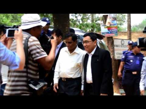 Myanmar minister makes landmark visit to Rohingya camp