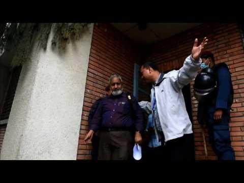 Families of Nepal plane crash victims go to morgue