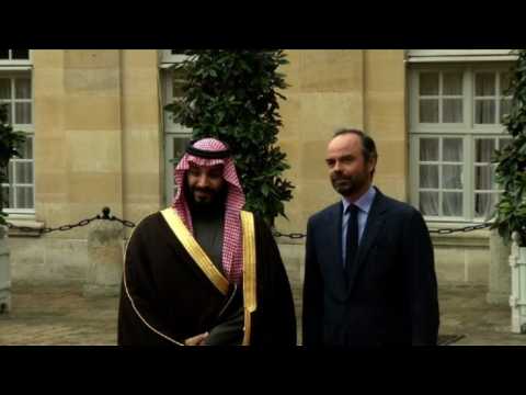 French PM meets with Saudi Arabia's crown prince