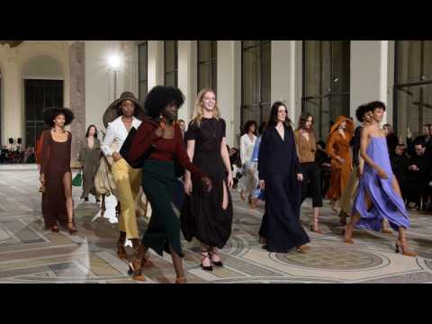 JACQUEMUS Show - Women's CollectionAutumn/Winter 2018/19 in Paris