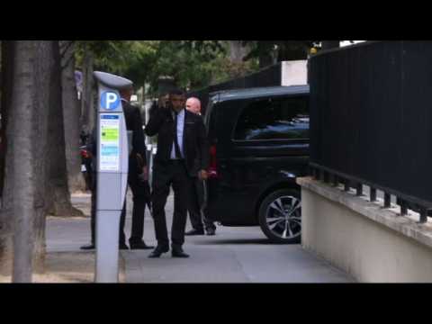 Football: Neymar in Paris, stops at American Hospital