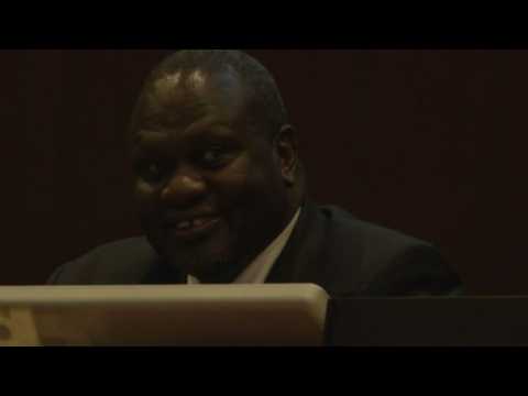 Warring South Sudan leaders sign peace deal
