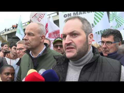 Blockading Paris is "last resort" but "everything is on the table" says head of Young Farmers