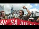 Philippines: Demonstrators rally against constitutional reform on revolution anniversary