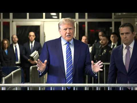 Trump laments not being able to campaign as he arrives at New York court