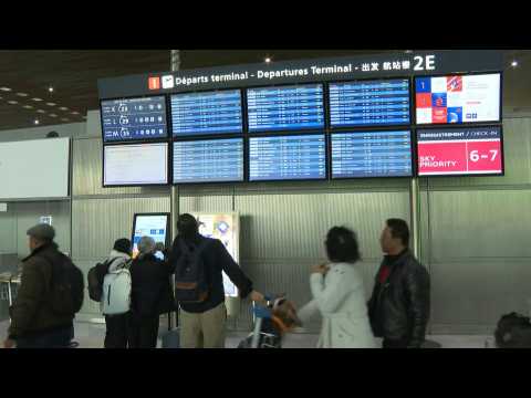 Mass cancellations despite French air union cancelling strike