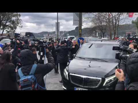Istanbul's mayor arrives at the scene of church attack
