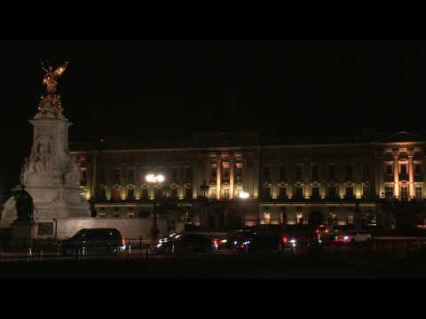 Scene at Buckingham Palace after Kate's cancer announcement